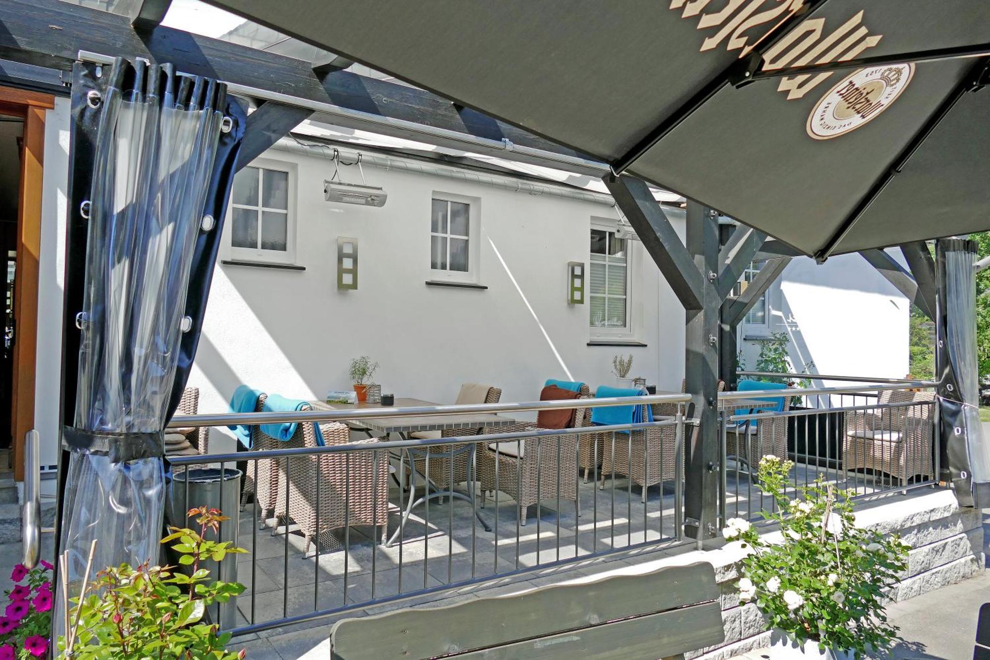 Gasthof Zur Post Schmallenberg Bagian luar foto