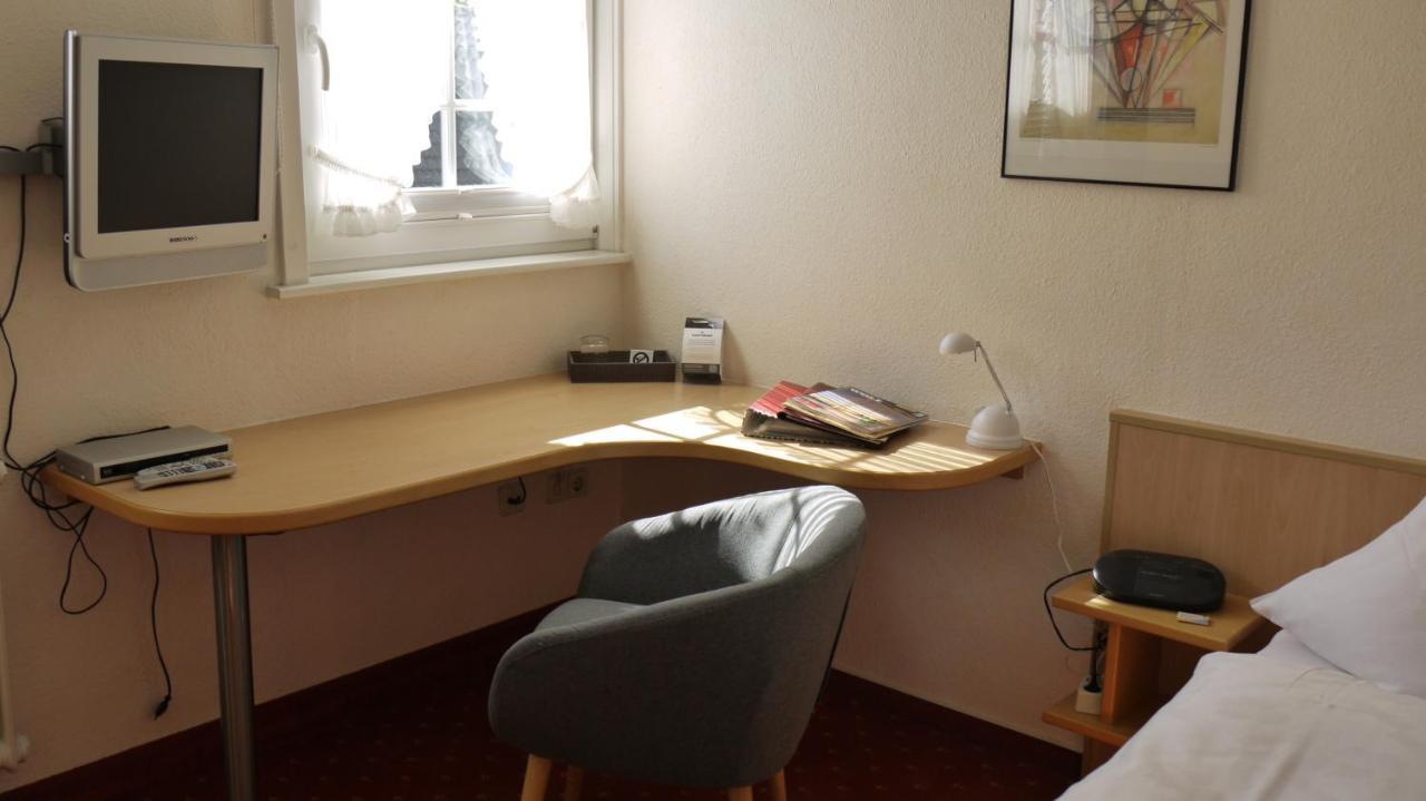 Gasthof Zur Post Schmallenberg Bagian luar foto
