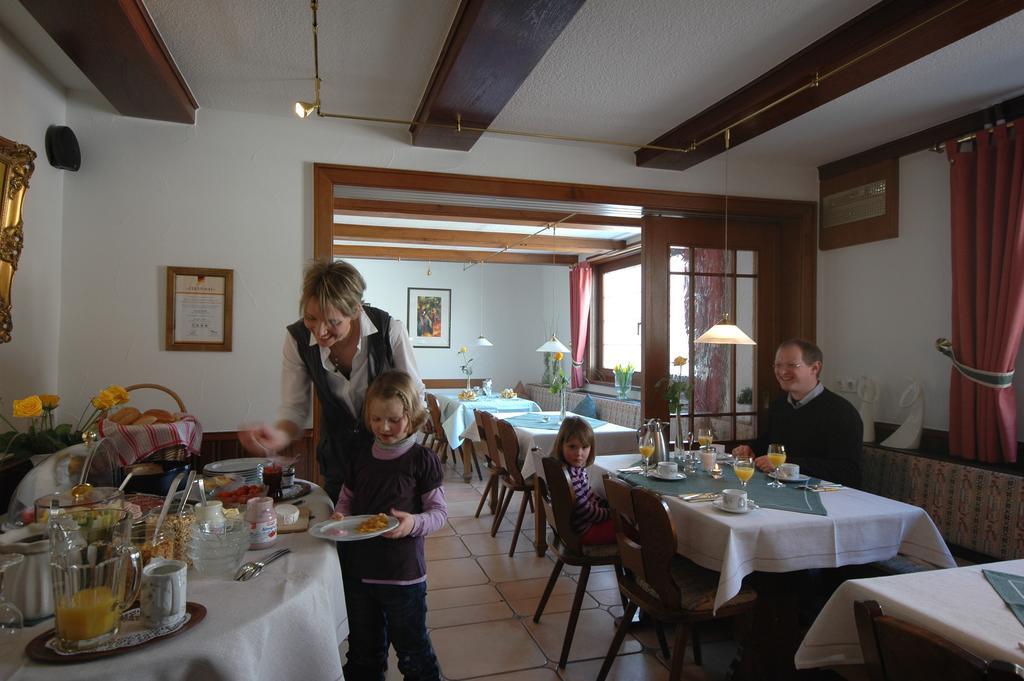 Gasthof Zur Post Schmallenberg Bagian luar foto